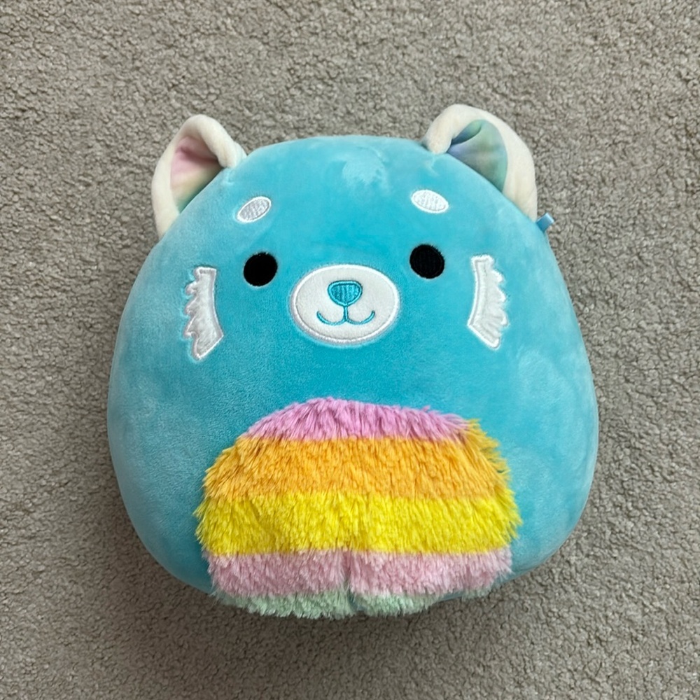 Squishmallow 8 inch Vanessa the Blue Red Panda